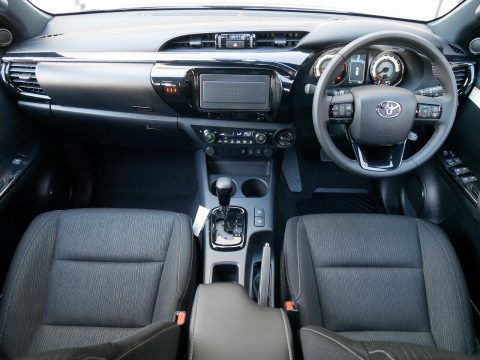 新車　ハイラックス　Z　ブラックラリーエディション　特別仕様車　ピックアップトラック　トヨタ　LINE-X　カスタム　 (7)